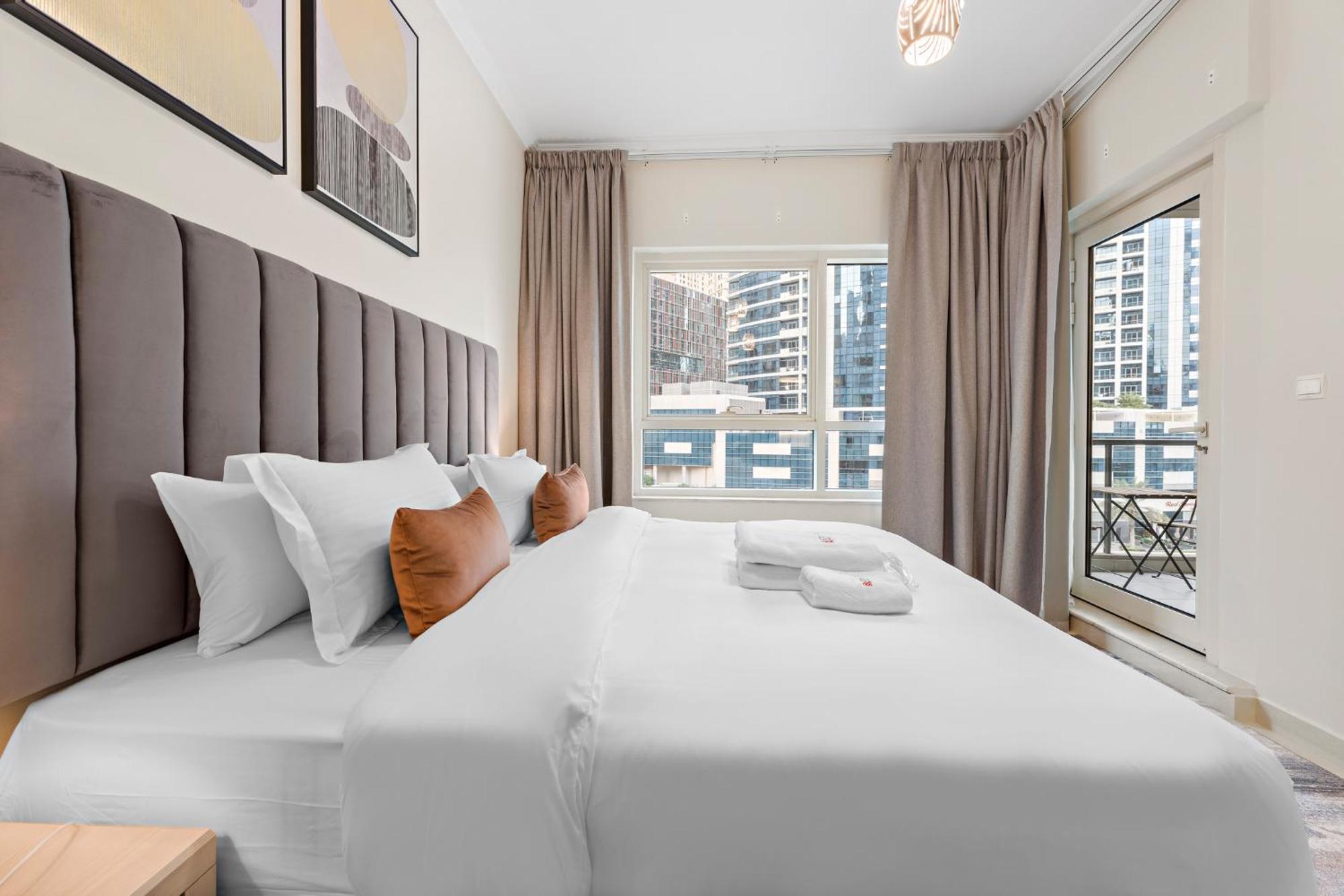 Luxury At Marina Vista, Harbour *